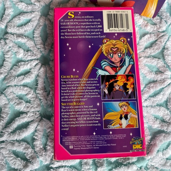Vintage Sailor Moon VHS & Hardcover book lot - Picture 12 of 13
